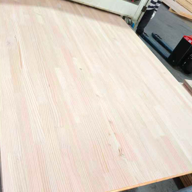Douglas Fir arhitektonski CLT paneli